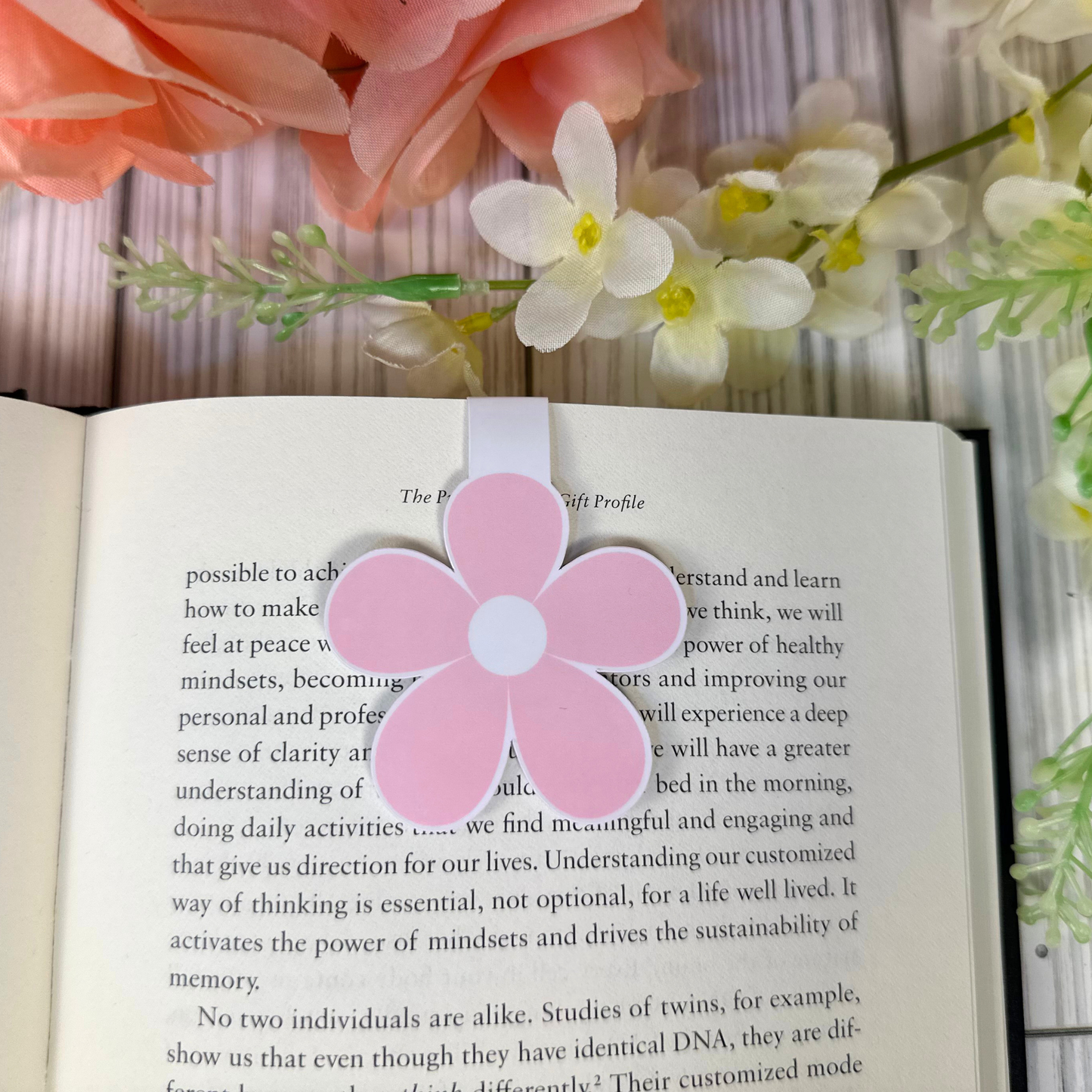 Soft Pink Flower Magnetic Bookmark