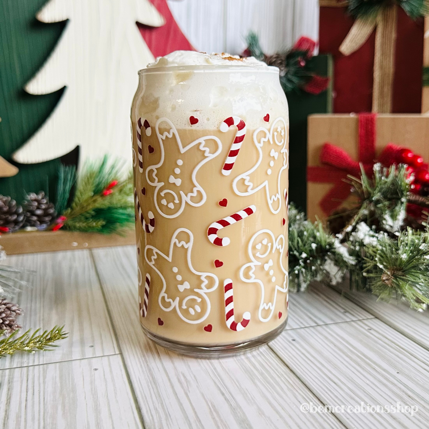 Gingerbread & Candy Canes 16oz Glass Cup