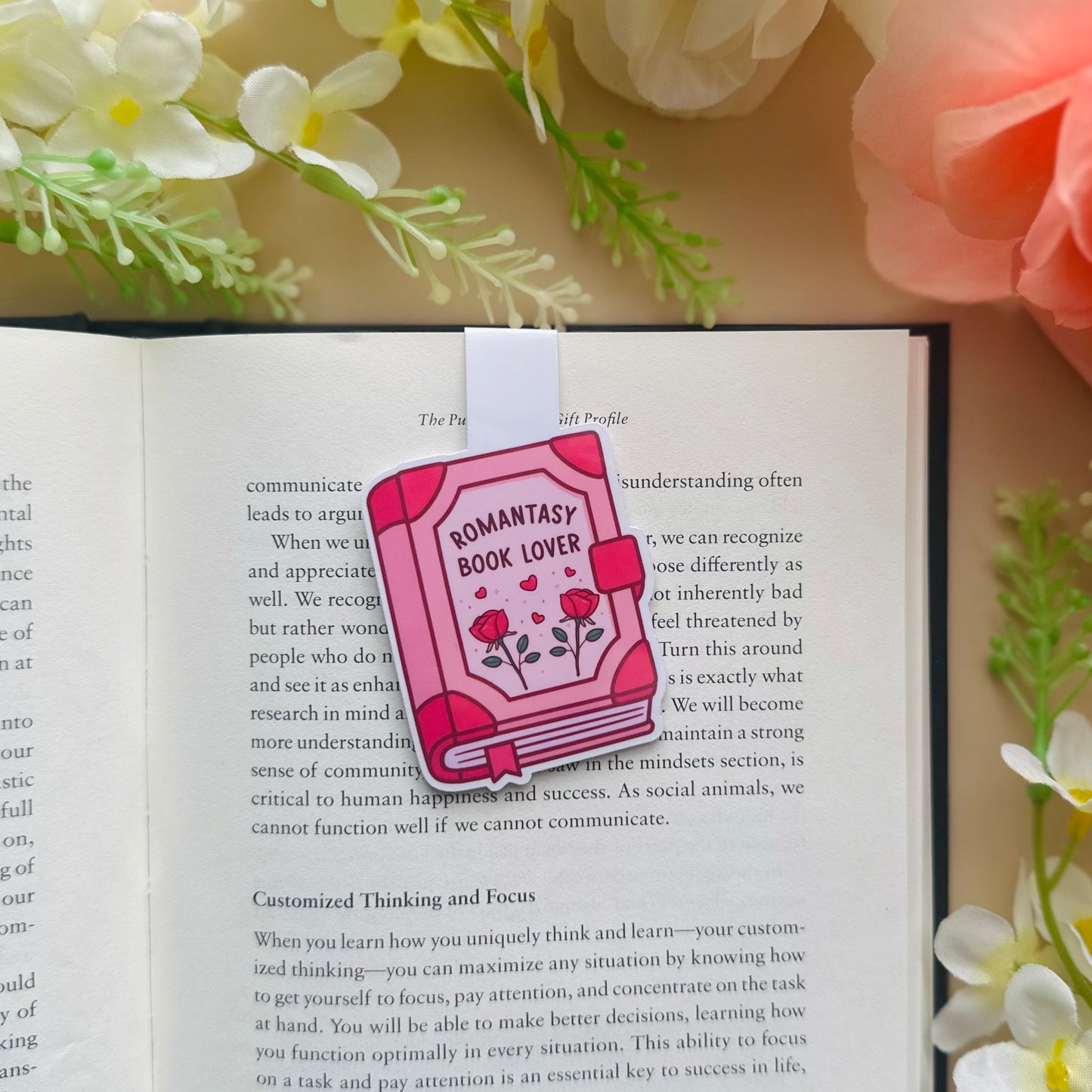 Romantasy Book Lover Magnetic Bookmark