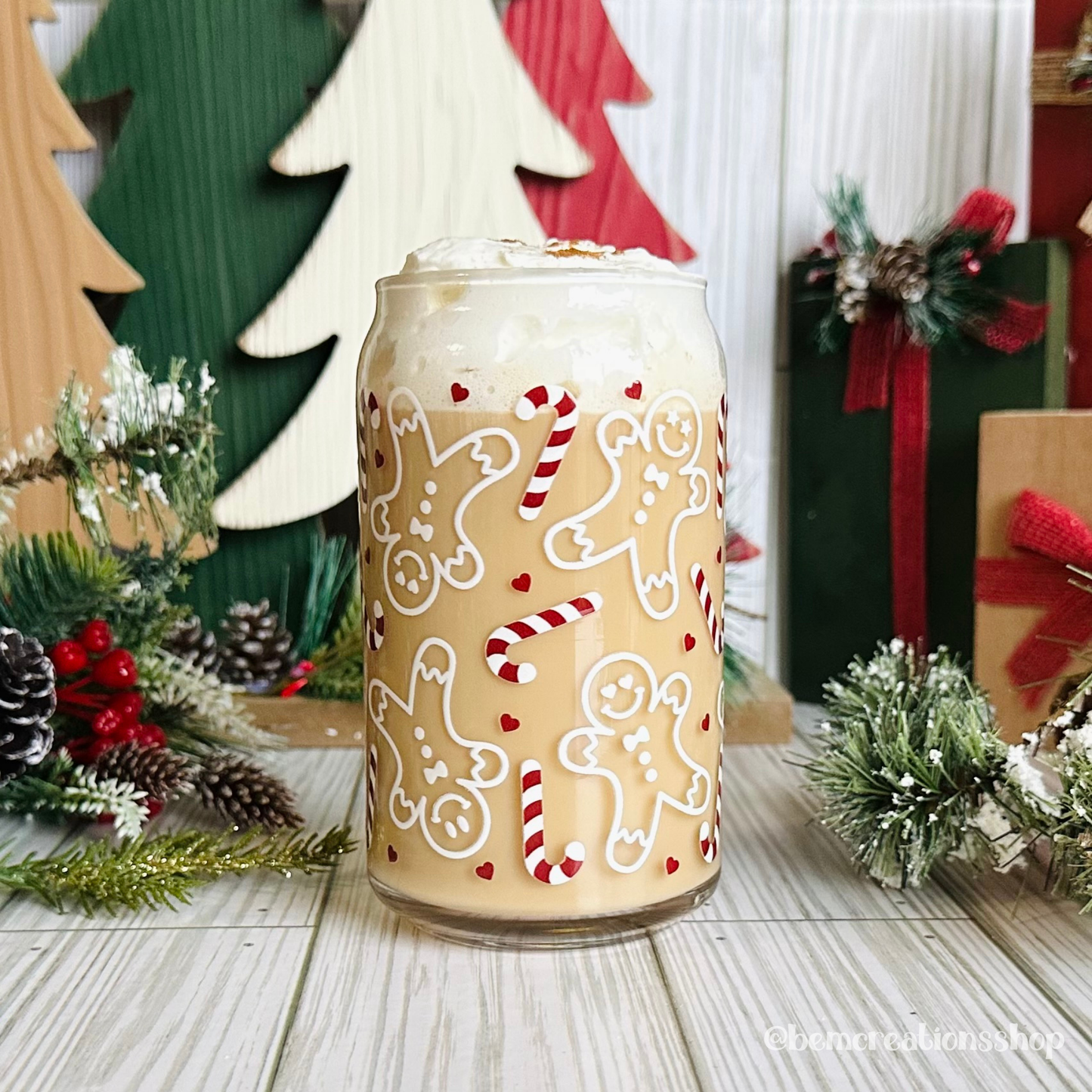 Gingerbread & Candy Canes 16oz Glass Cup